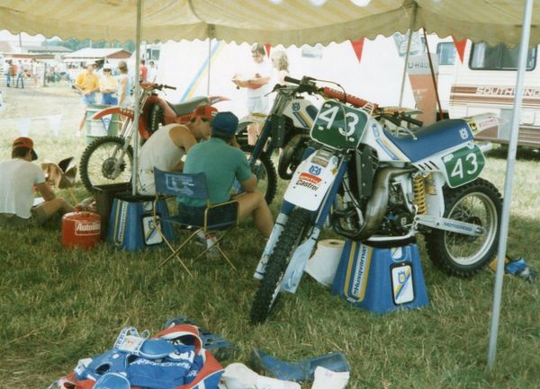 Simo ja Jeremy Whatley Unadillan varikolla